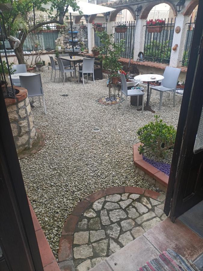 Bed and Breakfast La Casa In Pietra Santa Caterina Villarmosa Exterior foto