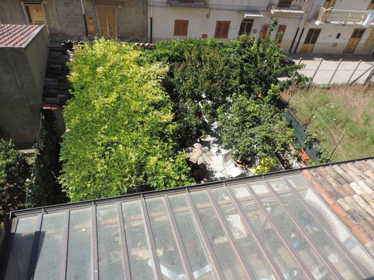 Bed and Breakfast La Casa In Pietra Santa Caterina Villarmosa Exterior foto